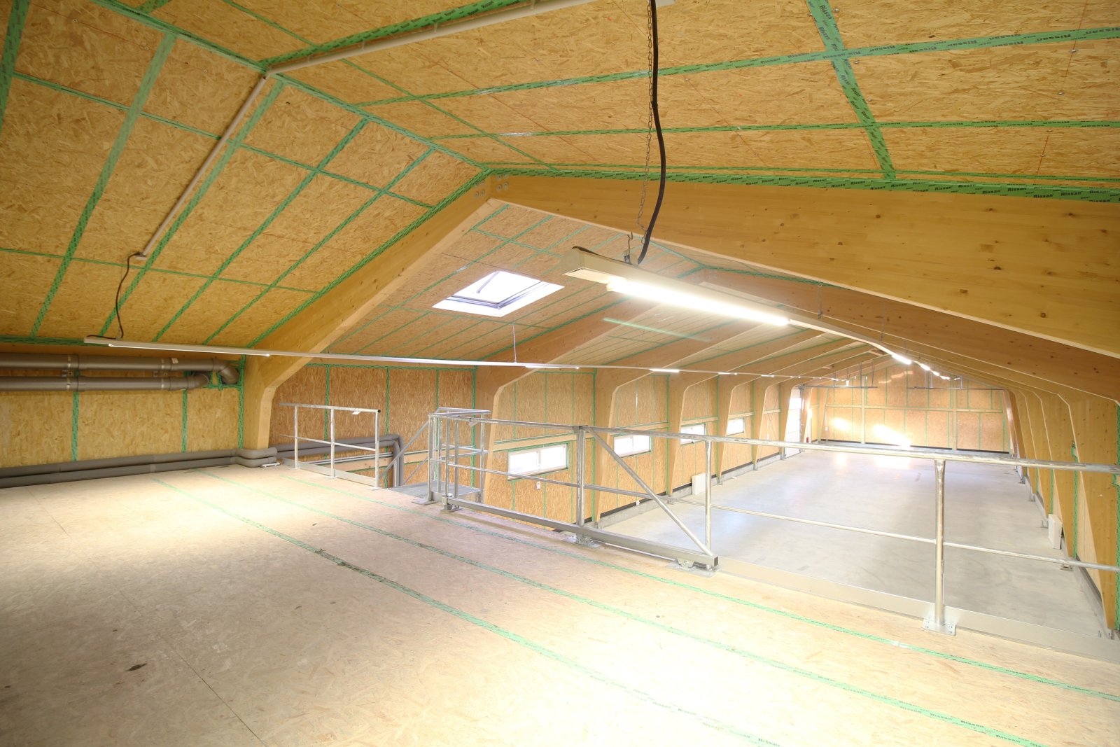 Innovatives Gewerbeobjekt in Top-Lage – Büro & Lager
