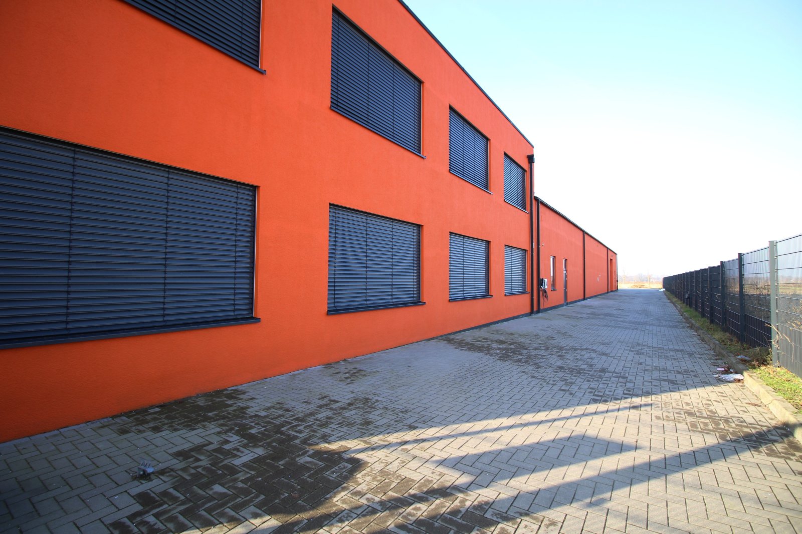 Innovatives Gewerbeobjekt in Top-Lage – Büro & Lager